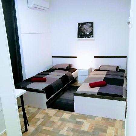 Pula Center Studio Apartments Exterior foto